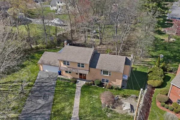 84 Poulos Rd, Braintree, MA 02184