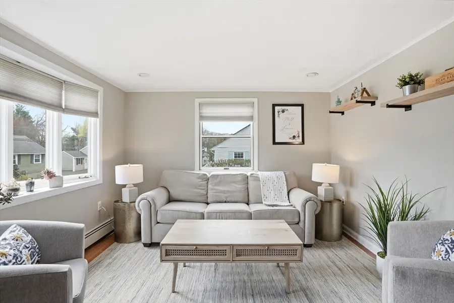 11 Roseen Ave, Weymouth, MA 02188 - #3