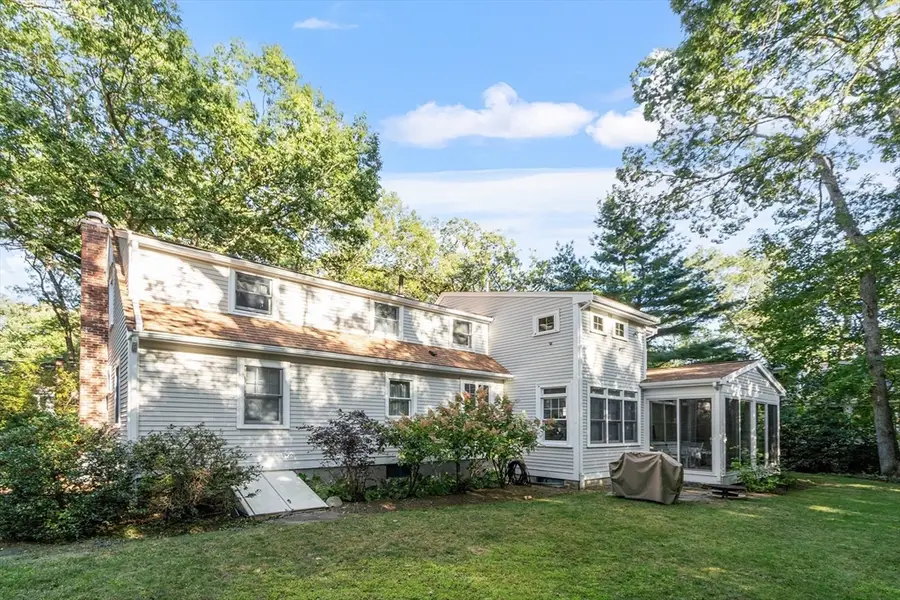 39 Greenwood St, Lexington, MA 02421 - #3