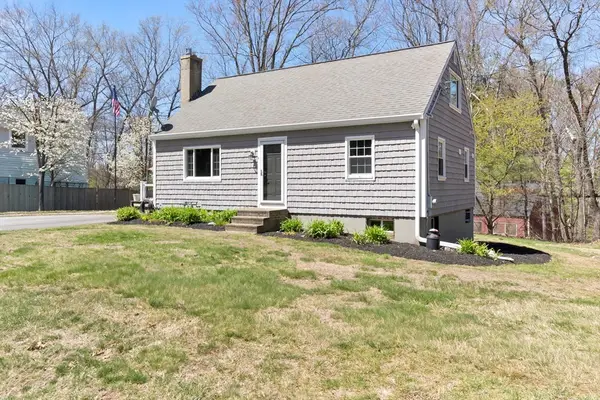 6 Ashcroft Cir, Groveland, MA 01834