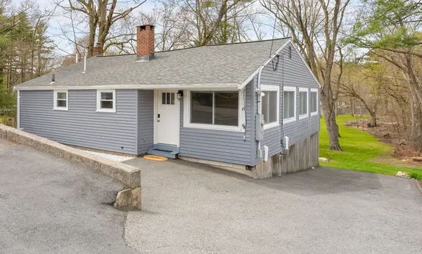 49 Ossamequin Rd, Billerica, MA 01821