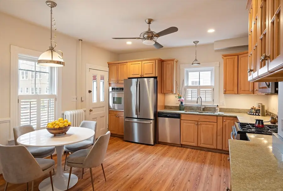 48 Hawthorn Street #2, Cambridge, MA 02138 - #3