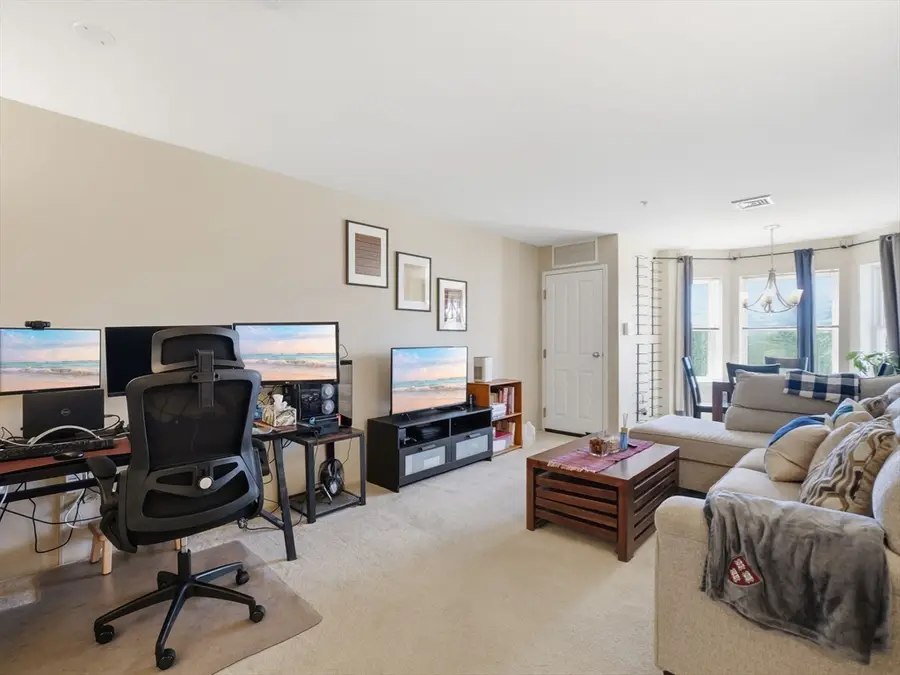 30 Franklin St #427, Malden, MA 02148 - #3