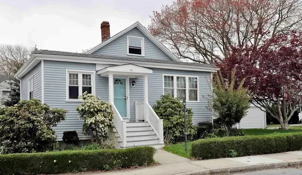 79 Woodlawn St, Fall River, MA 02720