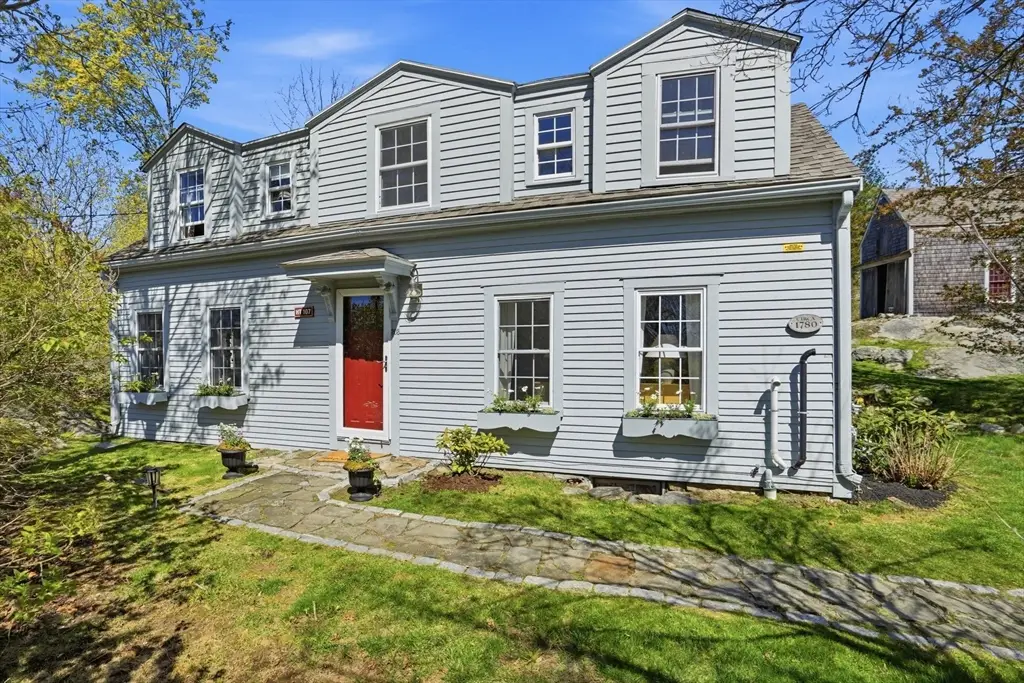 303 Beechwood St, Cohasset, MA 02025 - #1