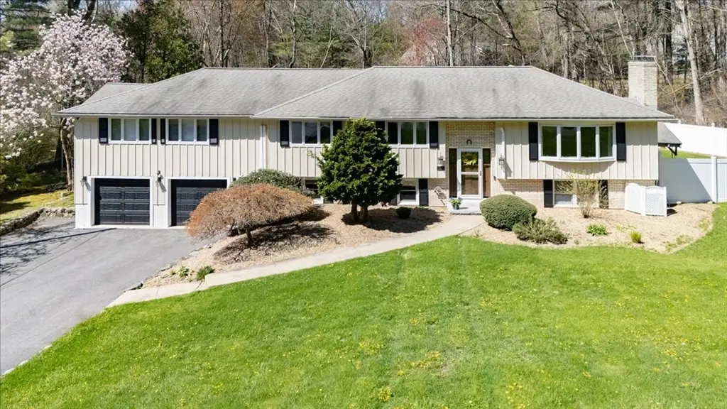 16 Cayuga Rd, Tewksbury, MA 01876 - #1