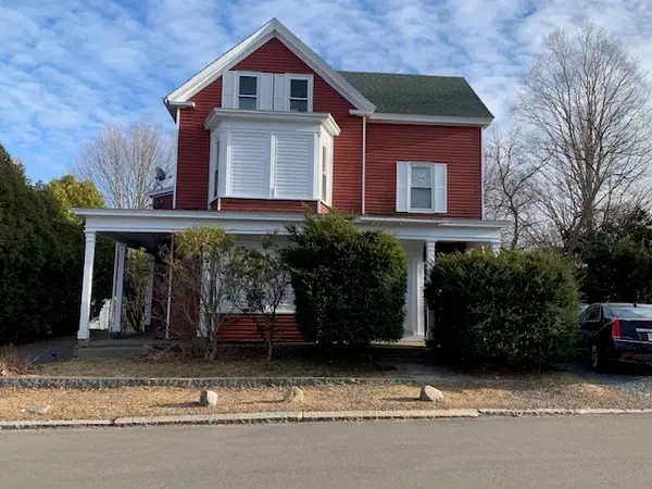73 High St, Rockport, MA 01966