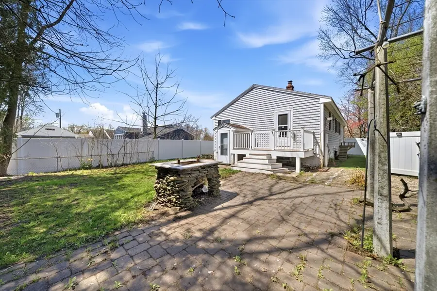 28 Elmwood St, North Andover, MA 01845 - #2