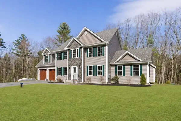 526 Hubbardston Rd, Templeton, MA 01468