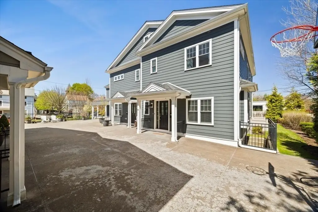 20 Dalby St #20, Newton, MA 02458 - #1