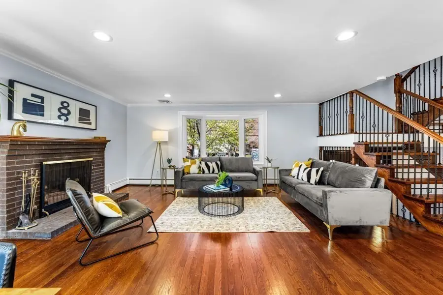 255 Worthen Rd East, Lexington, MA 02421 - #3