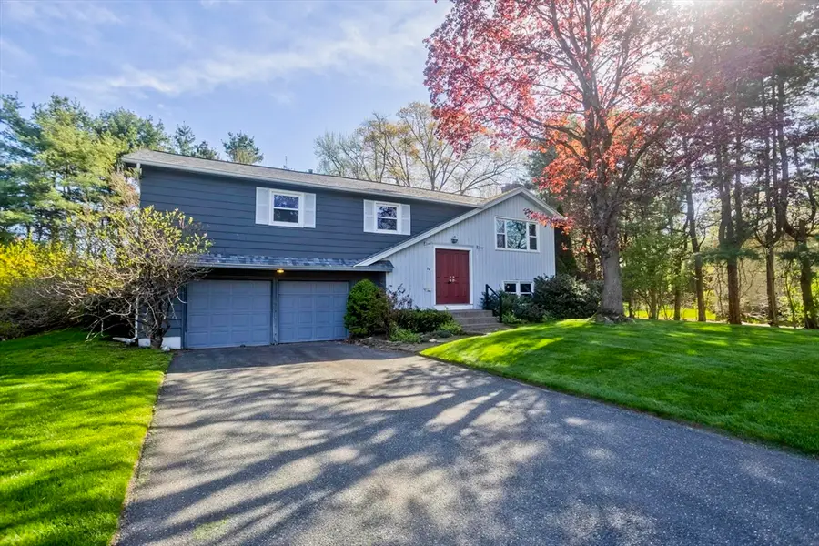 24 Willow Brook Dr, Agawam, MA 01001 - #2