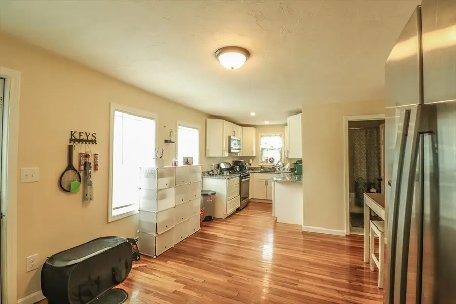 144 Parker St, Lowell, MA 01851 - #3