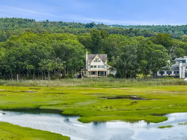 51 Lebaron Road, Essex, MA 01929