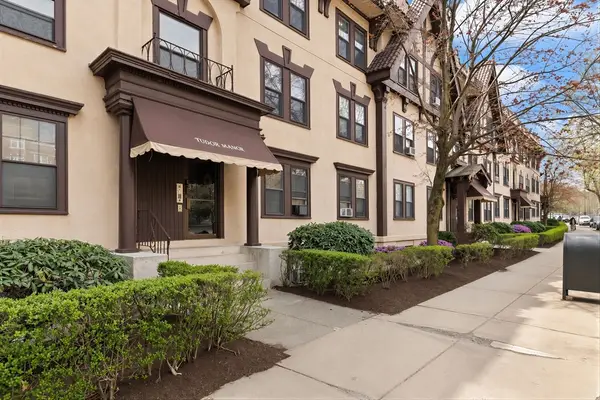 1718 Commonwealth Ave #8, Boston, MA 02135