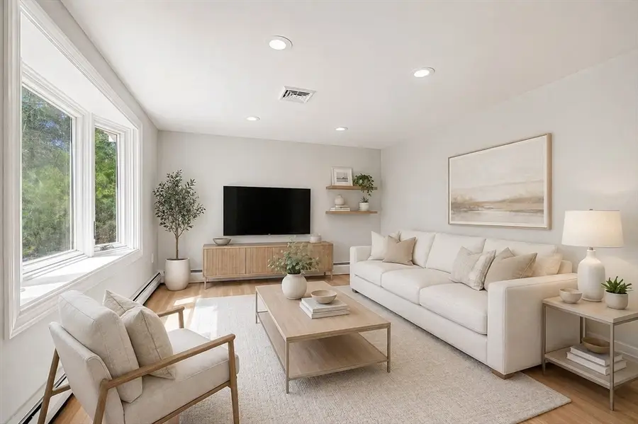 83 Thurlow St, Georgetown, MA 01833 - #3