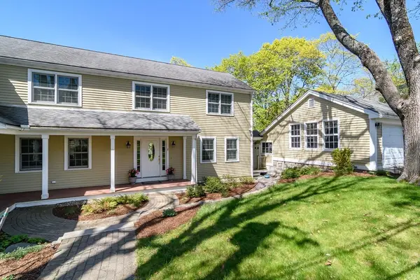 7 Westview Ave #7, Natick, MA 01760