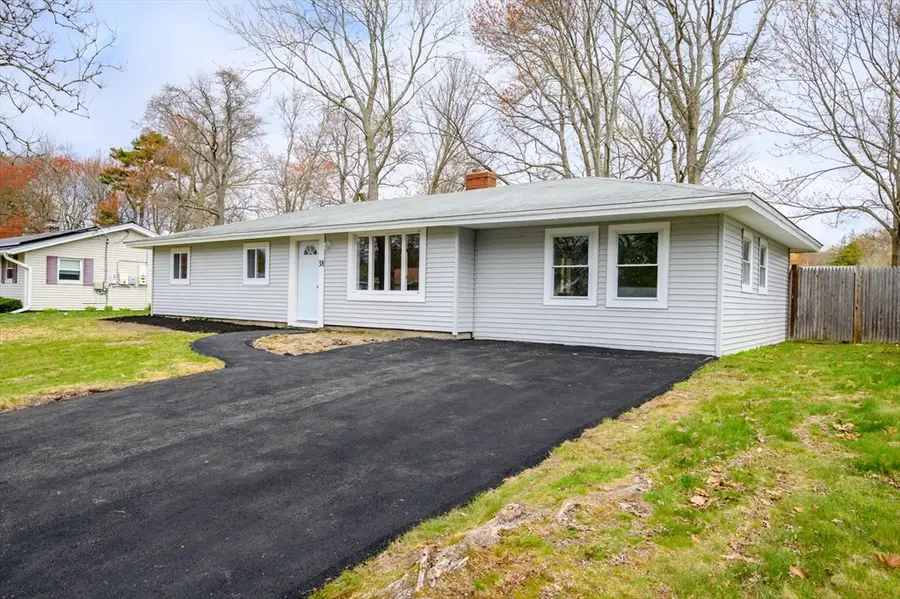 38 Marion St, Holbrook, MA 02343 - #2