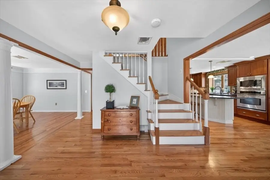 245 North St, Duxbury, MA 02332 - #3