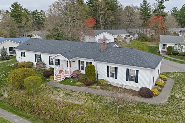 6802 Oak Point Drive, Middleboro, MA 02346