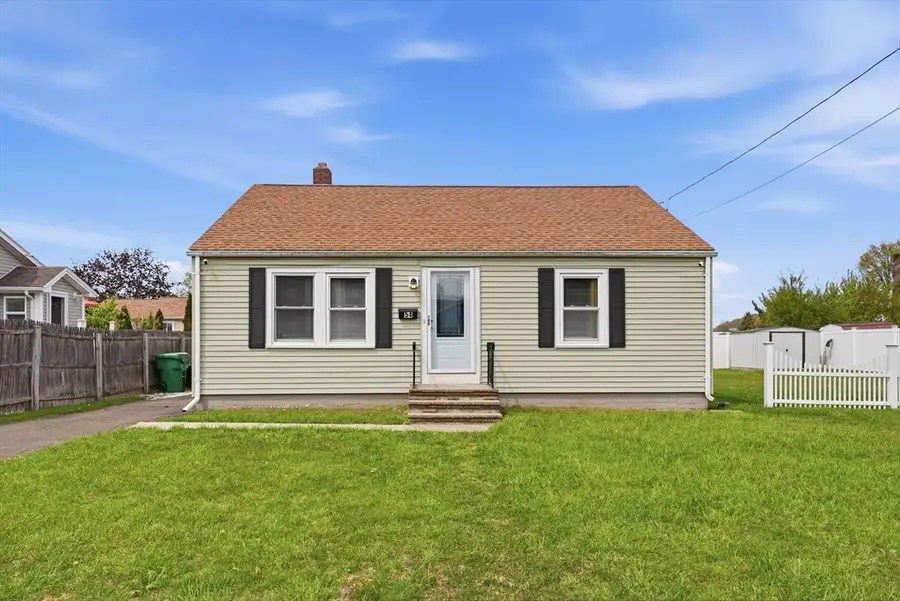 54 Shaw Park Ave, Chicopee, MA 01013 - #2