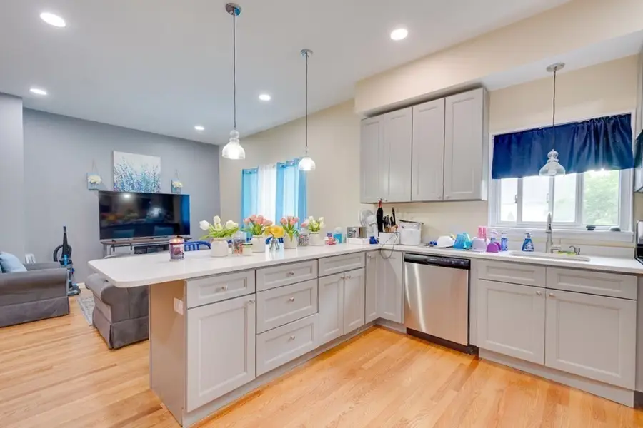 28 Washington St., Stoneham, MA 02180 - #3