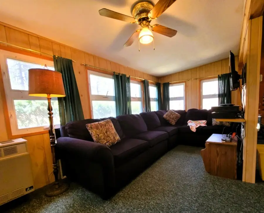 137 Sherwood Dr, Becket, MA 01223 - #2