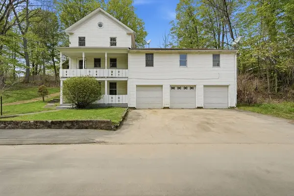 10 Crescent St, Huntington, MA 01050