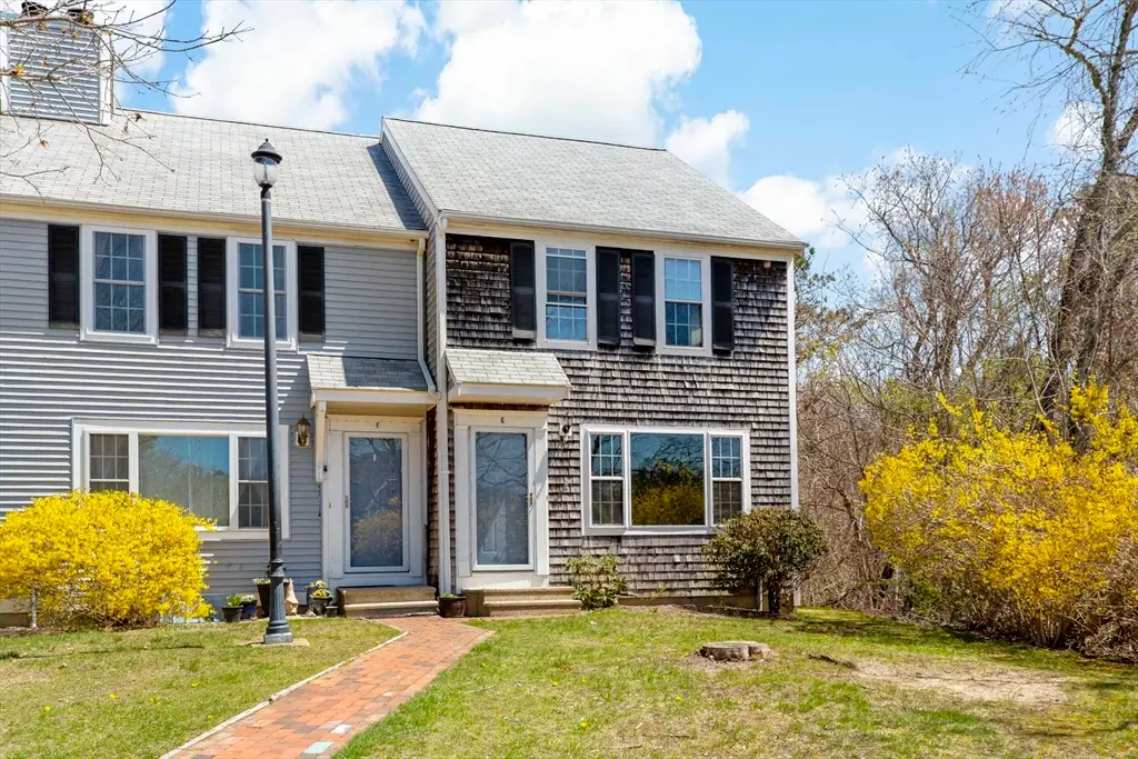 573 Carriage Shop Rd #G, Falmouth, MA 02536 - #1