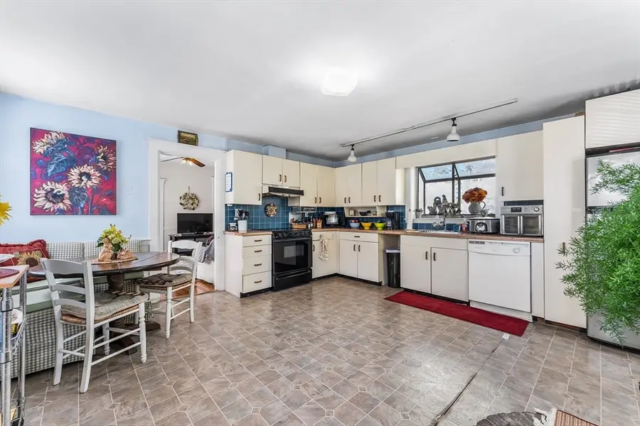 491 Webster St, Rockland, MA 02370 - #3