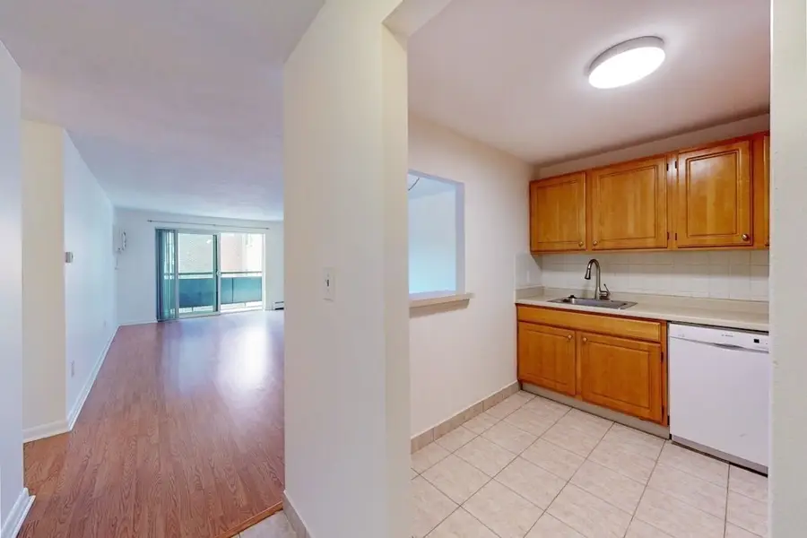 32 Whites Ave #D22, Watertown, MA 02472 - #2