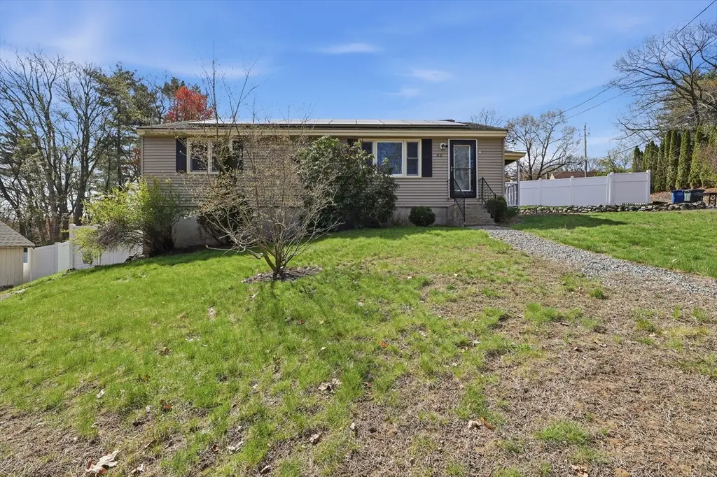 32 Malburn Street, Leominster, MA 01453 - #1