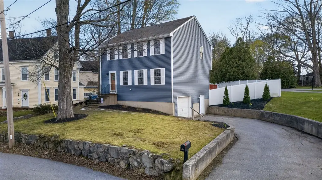 18 Prospect St, Amesbury, MA 01913 - #1