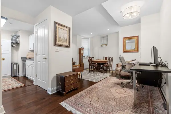 10 Charlesgate E #2, Boston, MA 02215