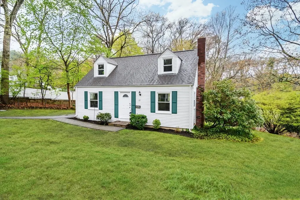 21 Nimitz Cir, Natick, MA 01760 - #1
