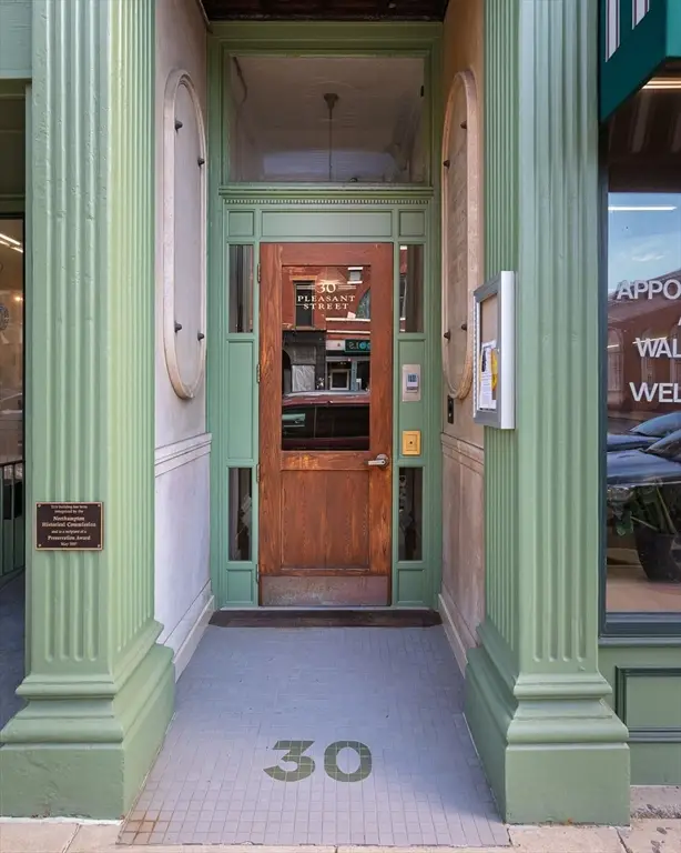 30 Pleasant Street #5, Northampton, MA 01060 - #3
