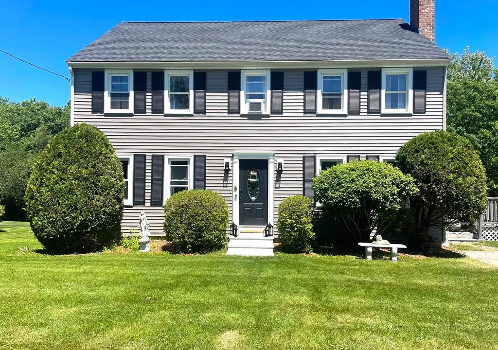 219 Fernwood Dr, Gardner, MA 01440 - #1
