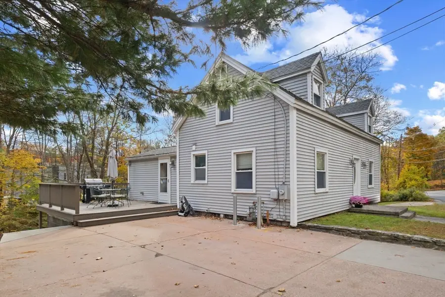 322 Central St, Hudson, MA 01749 - #2