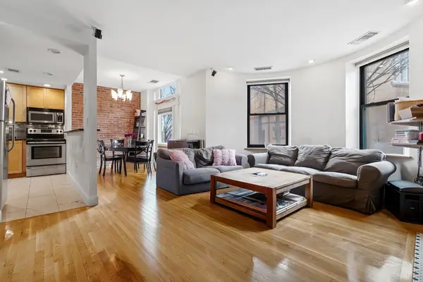 79 Gainsborough St #103, Boston, MA 02115
