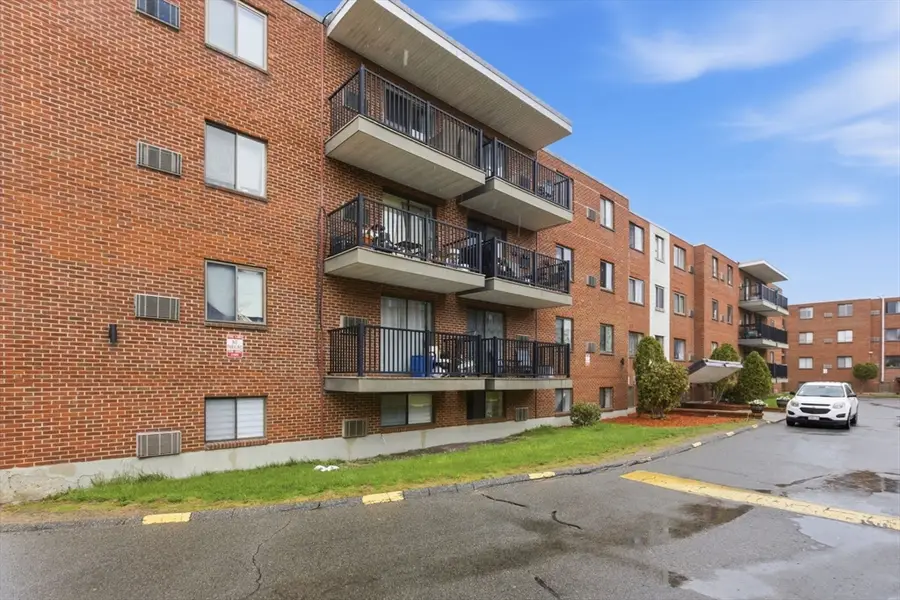 1000 Governors Dr #4, Winthrop, MA 02152 - #2