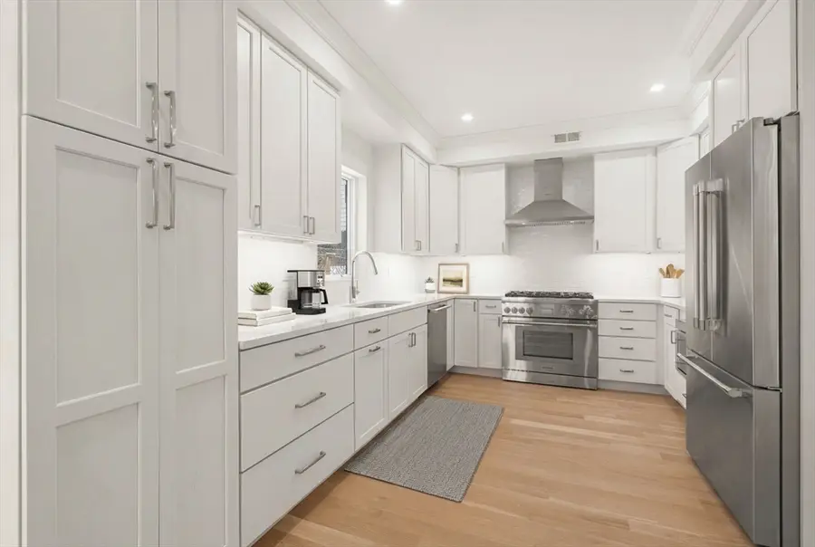 147 W 8th St #1, Boston, MA 02127 - #2