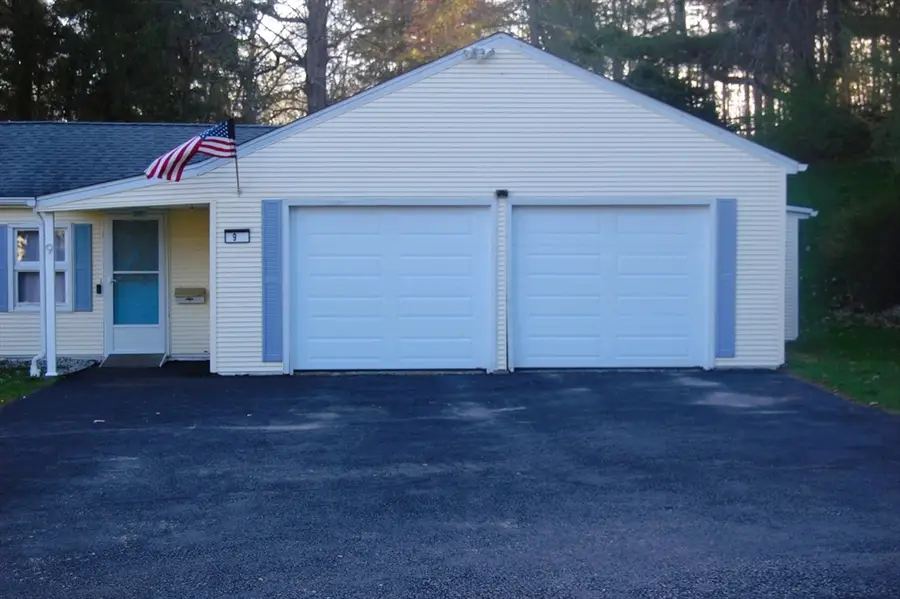9 Harding St, Cherry Valley, MA 01611 - #3