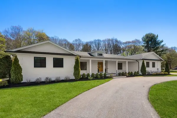 142 Buckskin Dr., Wayland, MA 01778