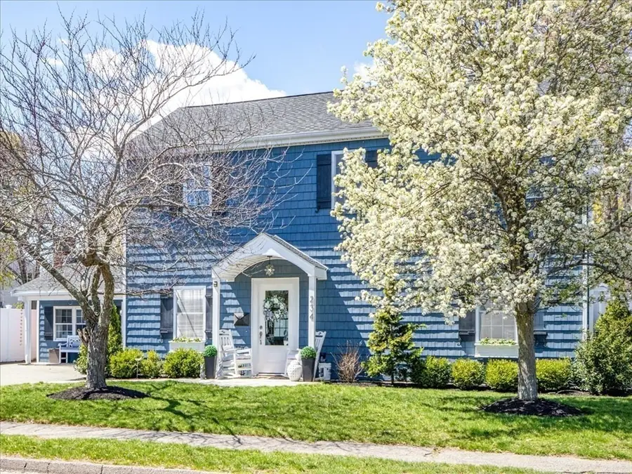 234 Walnut St, Braintree, MA 02184 - #3