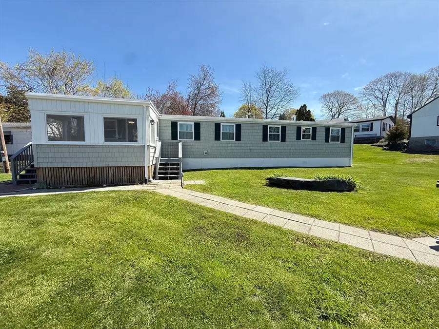36 Lawrence Ct., Tiverton, RI 02878 - #2