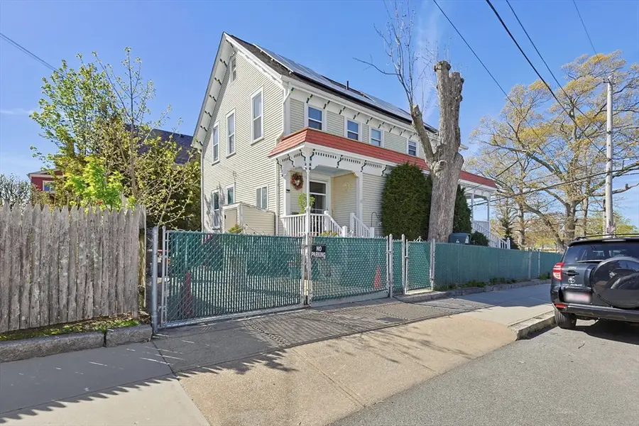 391 Middle St, Fall River, MA 02724 - #2