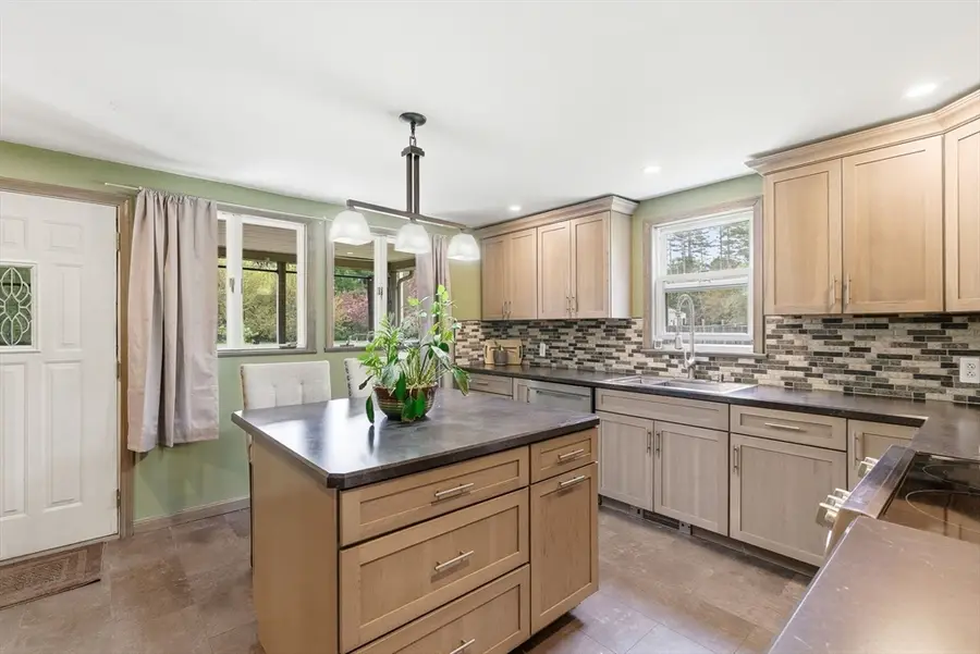 35 Royalston Rd N, Winchendon, MA 01475 - #3