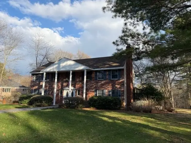10 Crestwood Rd, North Reading, MA 01864 - #1