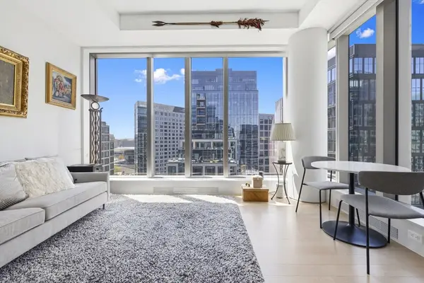 133 Seaport Blvd #1805, Boston, MA 02210