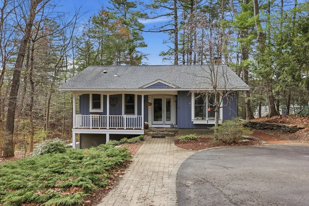 104 South Shore Drive, Sturbridge, MA 01566 - #1